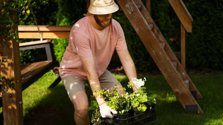 How to Fill a Raised Garden Bed