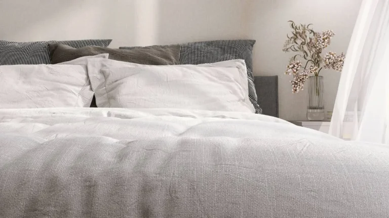 What is a Guvet Cover